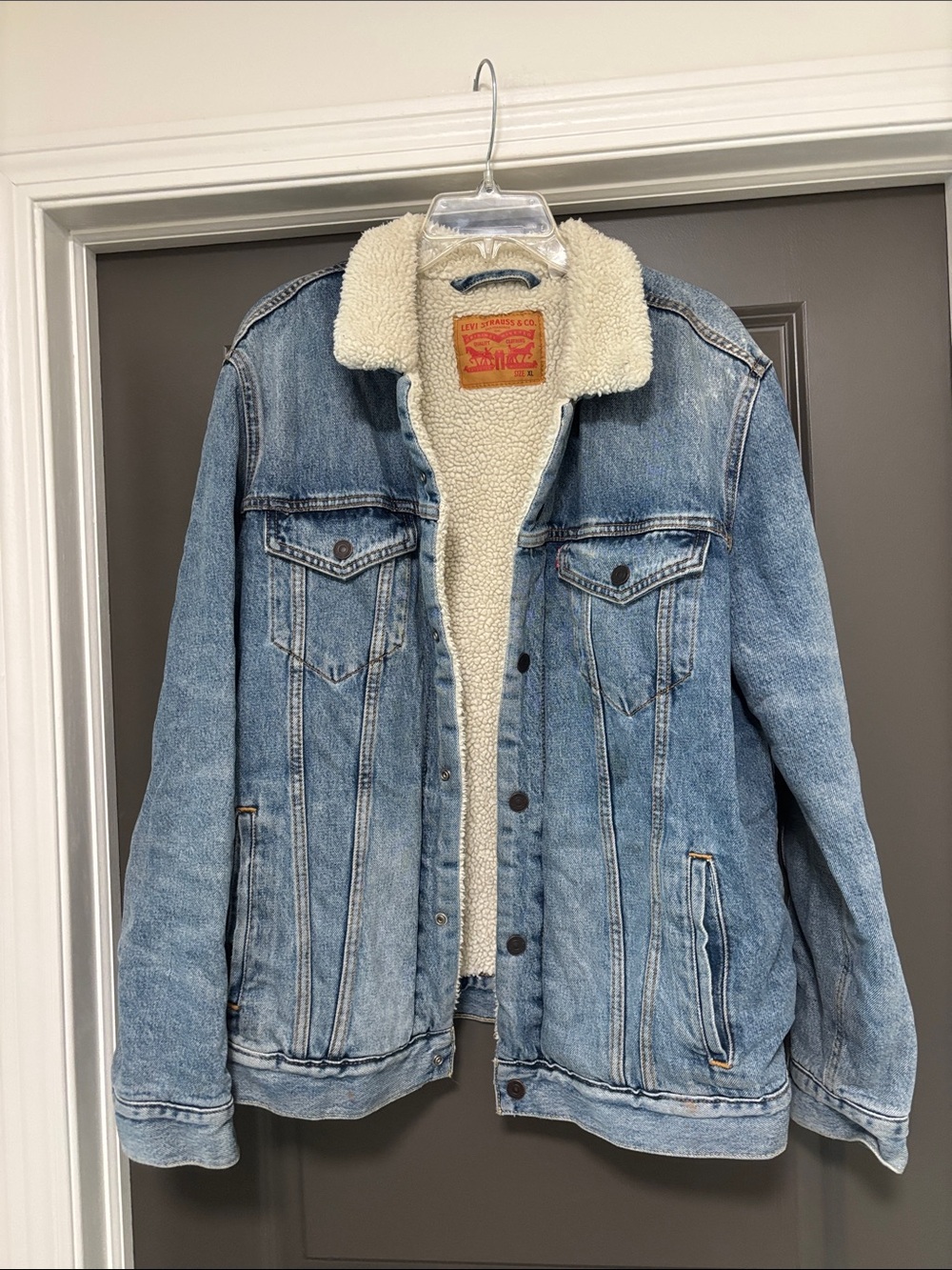 Levi’s denim Sherpa trucker jacket XL
